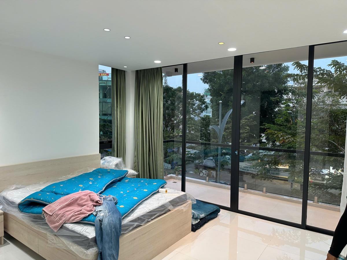 CÔNG TRÌNH NHÀ PHỐ HIỆN ĐẠI ANH HOÀ CHỊ THƯ Q2-TP THỦ ĐỨC