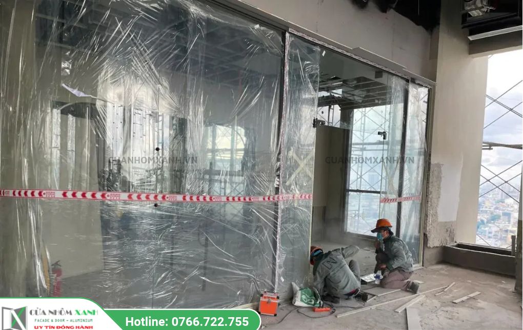 Cửa Nhôm Xanh Thực Hiện Gói Nhôm Kính Tầng 12, Tầng 13 Và Khu Sảnh đón Khách