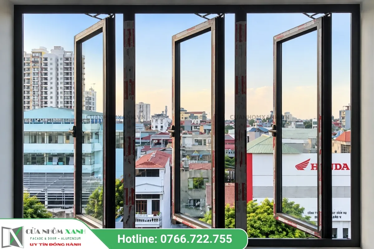 Cửa Sổ Mở Quay 3 Cánh Nhôm Kính Cao Cấp