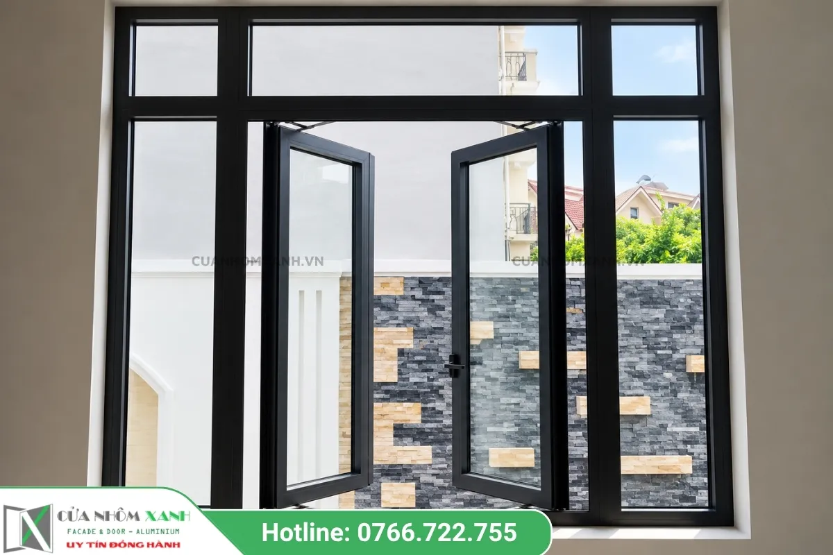 Cửa Sổ Mở Quay Kết Hợp Ô Fix Kính Lớn