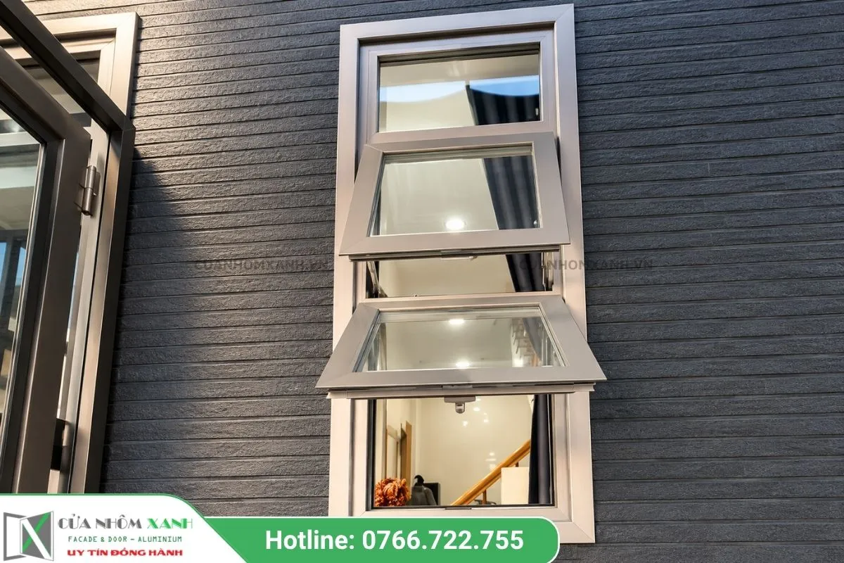 Hệ Cửa Sổ Mở Hất 2 Cánh Dọc Khung Nhôm Sáng