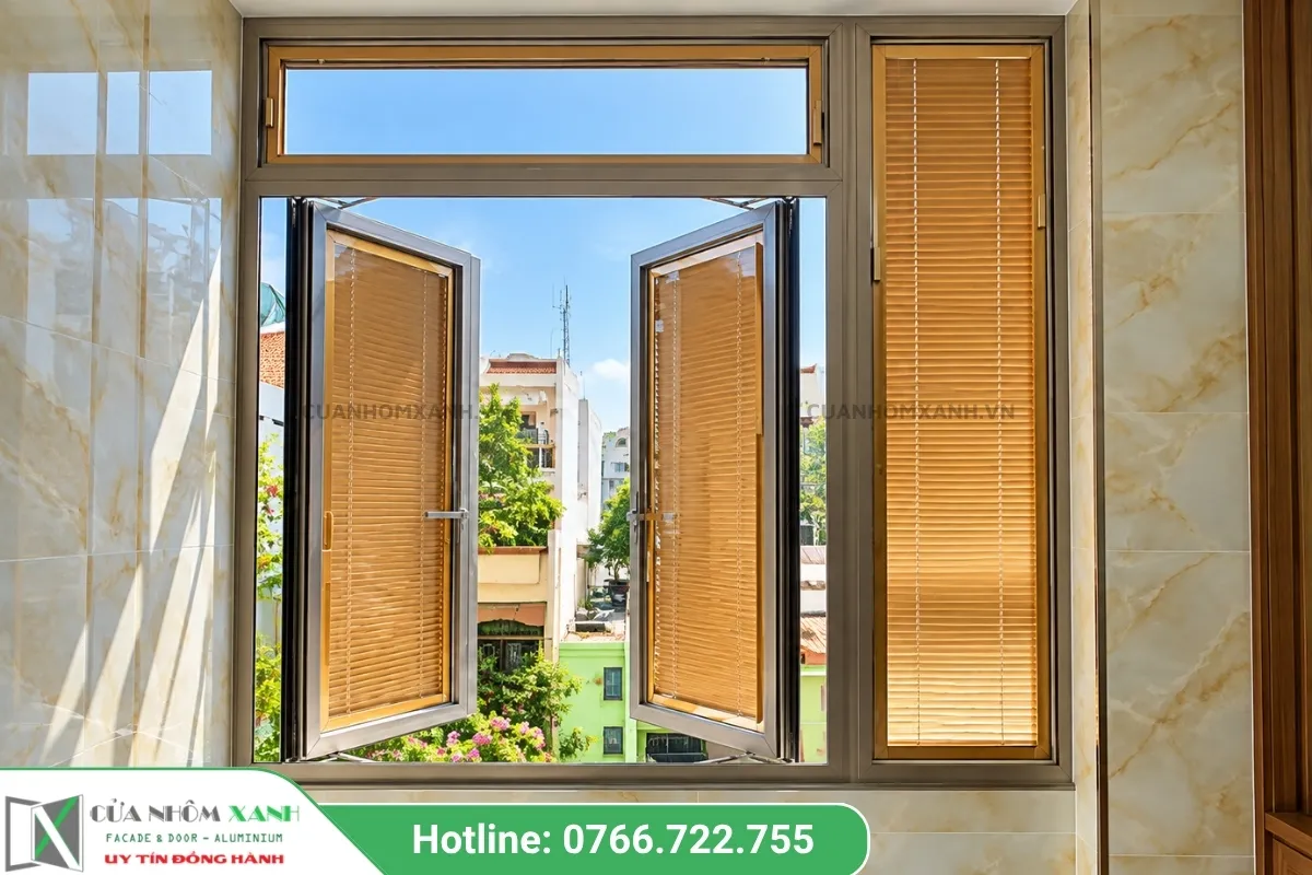 Mẫu Cửa Sổ Mở Quay 2 Cánh Kết Hợp Ô Fix Kính