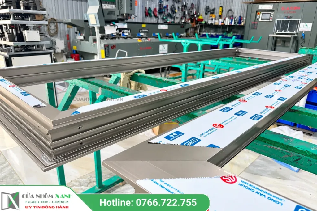 Cửa nhôm Hondalex LV Nhật Bản