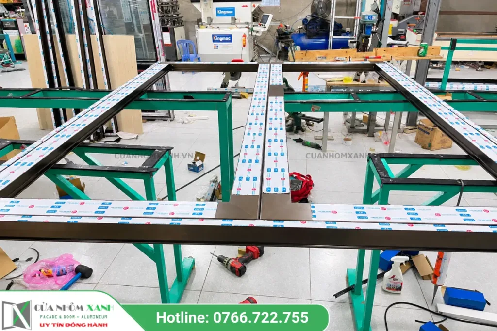 Cửa nhôm Hondalex LV Nhật Bản