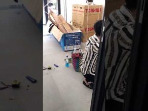 Cửa Nhôm Trượt Quay 2 Cánh Tích Hợp Khoá điện Tử