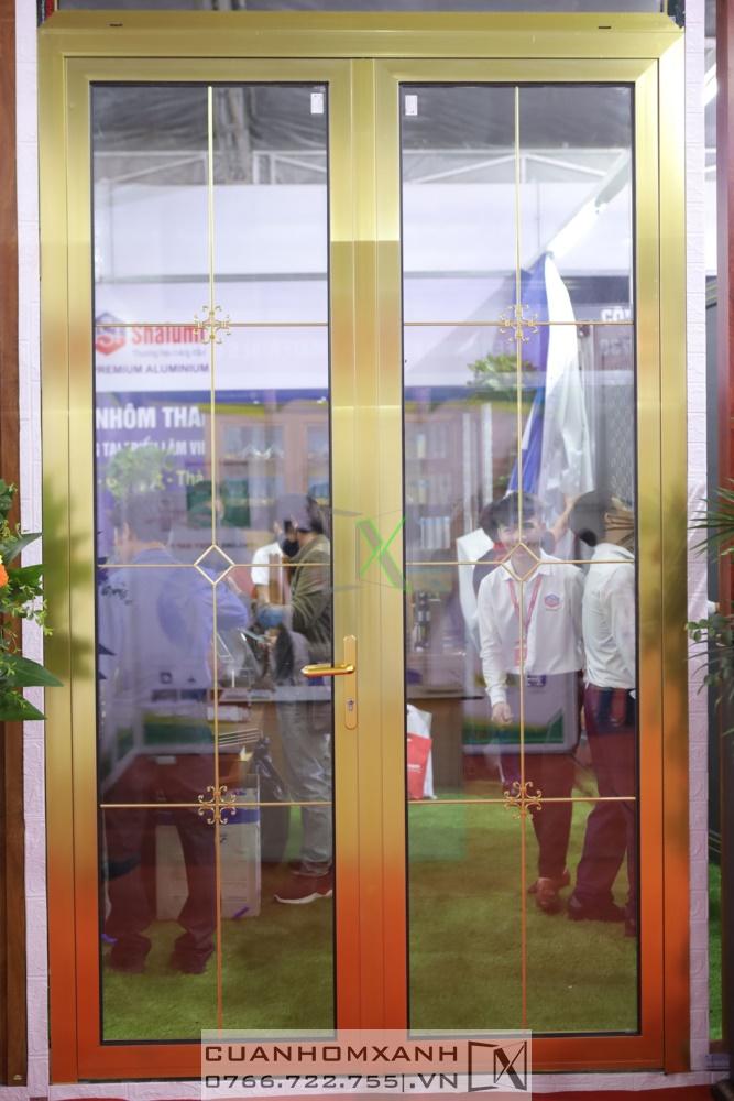Cửa Nhôm xi mạ Vàng Gold Titan