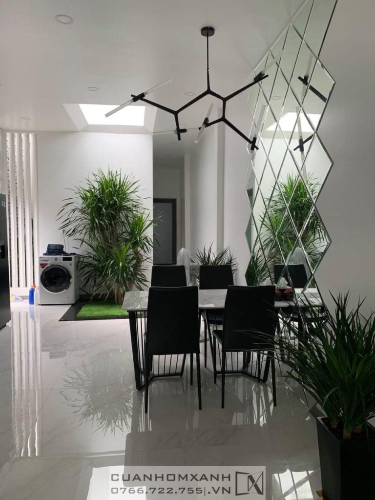 Kính thuỷ ốp tường trang trí