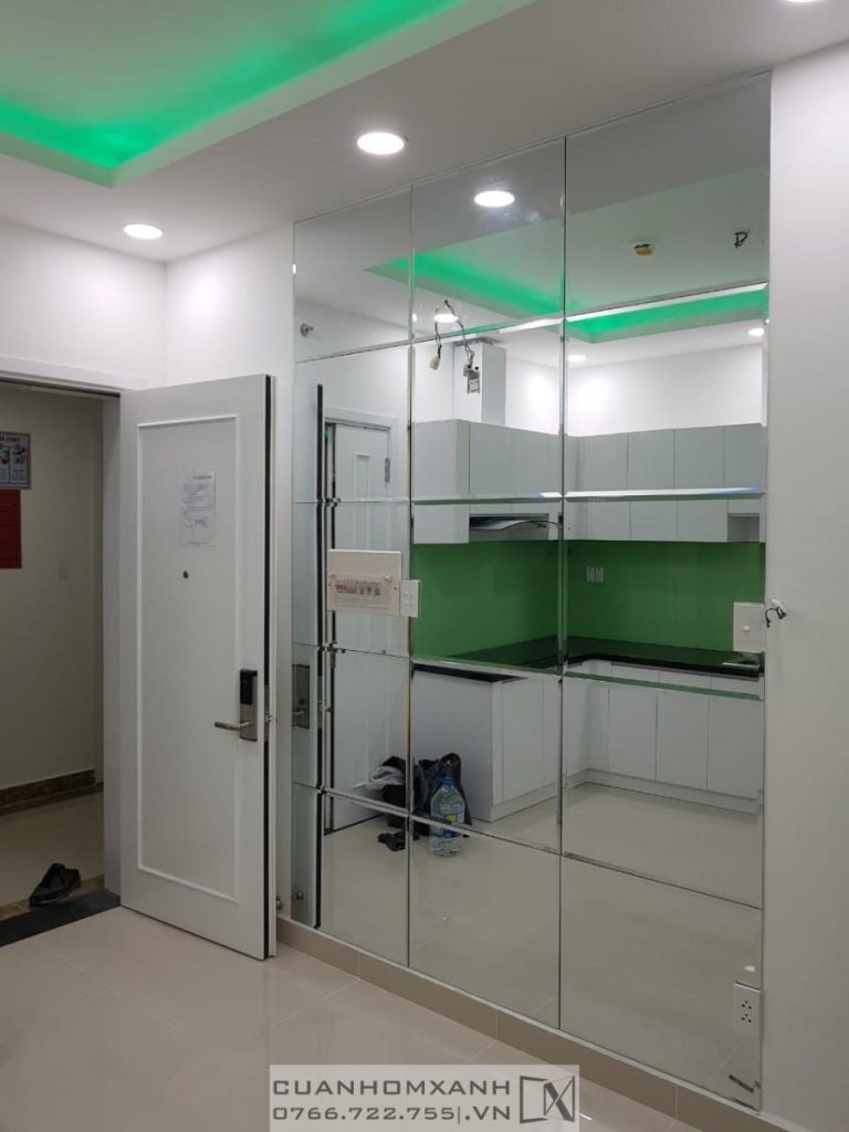Kính thuỷ ốp tường trang trí