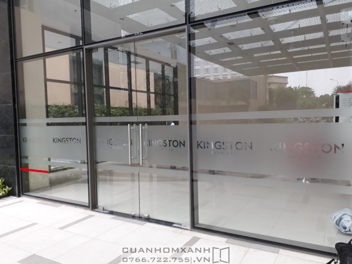 Mặt dựng kính kết hợp cửa kính bản lề sàn