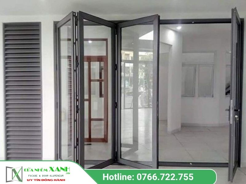 Mẫu cửa đi mở trượt lùa nhôm Xingfa hệ 93 bản to khung chắc chắn Mẫu cửa đi mở trượt lùa nhôm Xingfa hệ 93 bản to khung chắc chắn